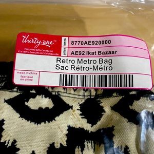 Okay bazaar thirty one retro metro bag new still in bag